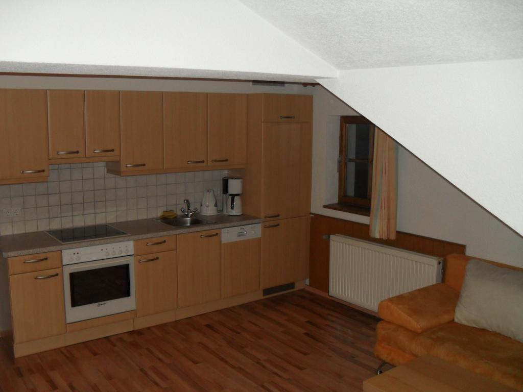 Haus Schellenschmied Apartment Петной ам Арлберг Стая снимка